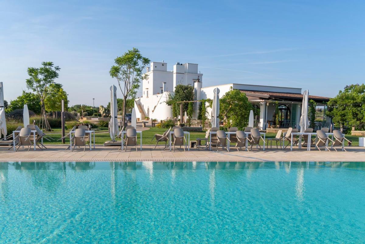 Tenutayala - Residenza Agrituristica Parabita Exteriör bild
