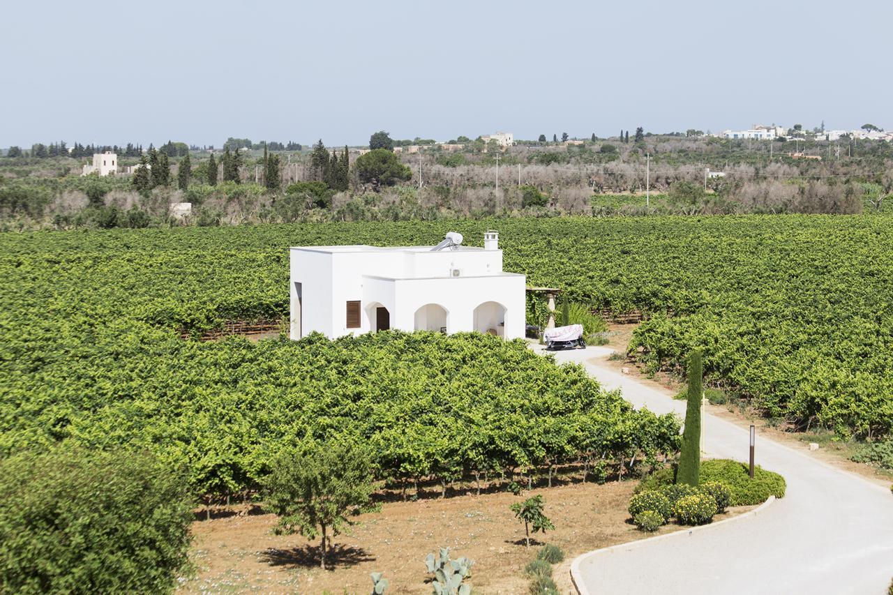 Tenutayala - Residenza Agrituristica Parabita Exteriör bild