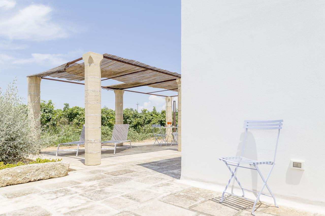 Tenutayala - Residenza Agrituristica Parabita Exteriör bild