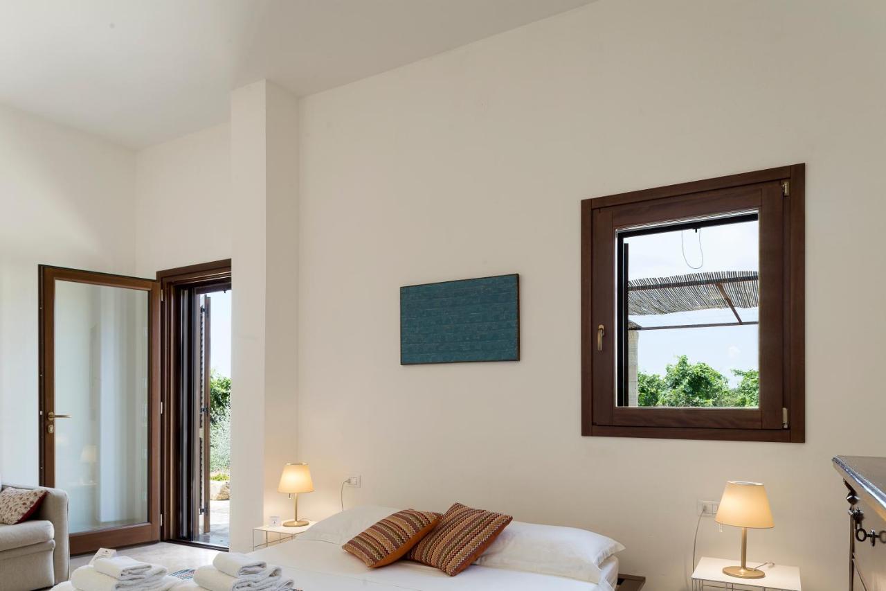 Tenutayala - Residenza Agrituristica Parabita Exteriör bild