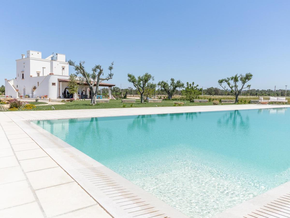 Tenutayala - Residenza Agrituristica Parabita Exteriör bild