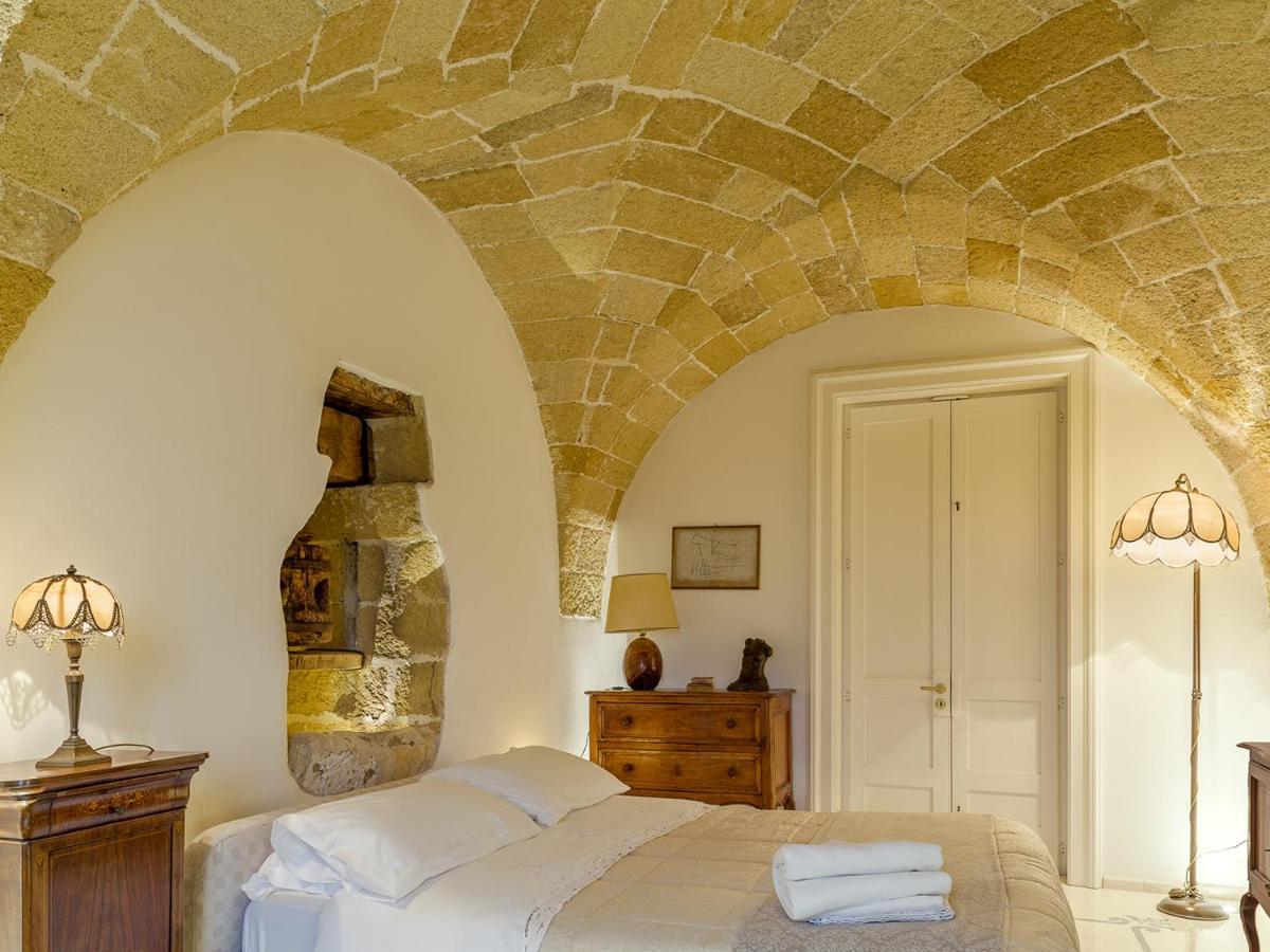 Tenutayala - Residenza Agrituristica Parabita Exteriör bild